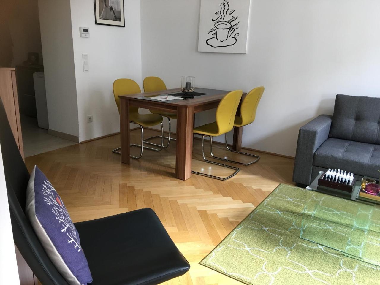 Apartment Vienna Living Екстер'єр фото